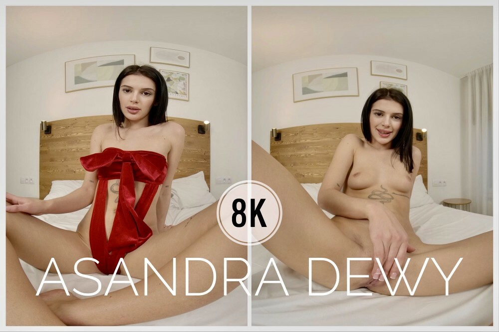 Asandra Dewy Solo Masturbation in Stunning 4K