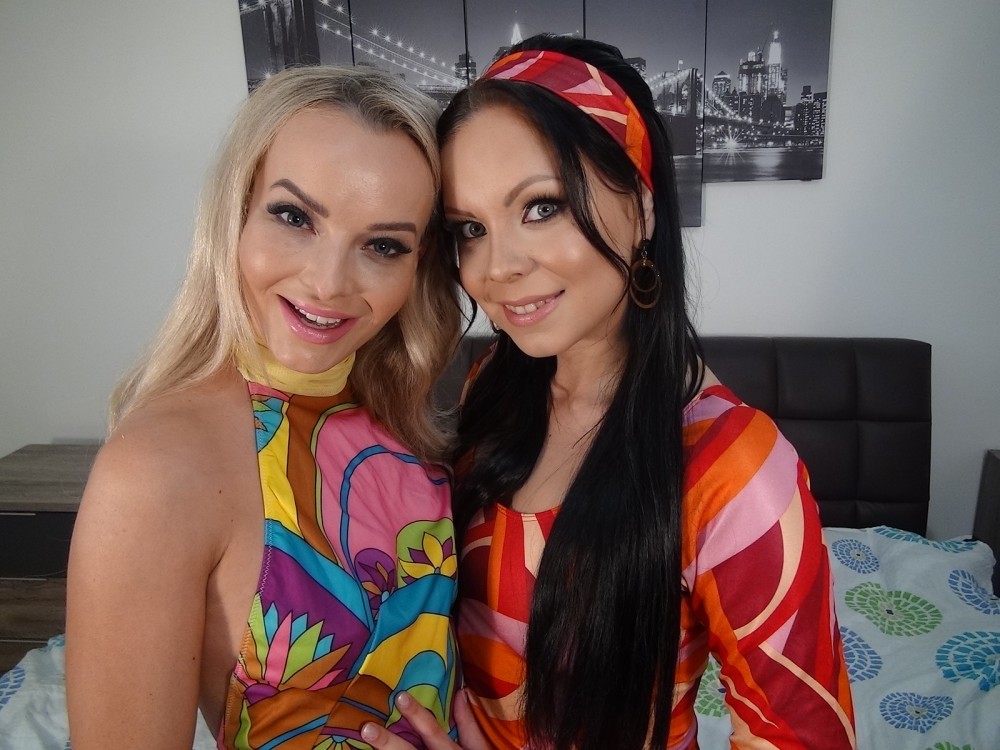 Victoria Pure & Julia Parker: Groovy POV Threesome