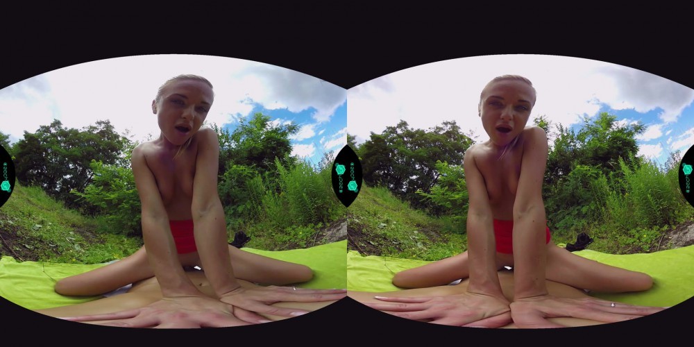 Vinna Reed Outdoor Hardcore Thrill in 4K VR