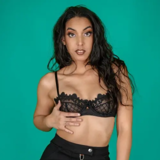 Claire Black - Pornstar Profile on VrPornTop