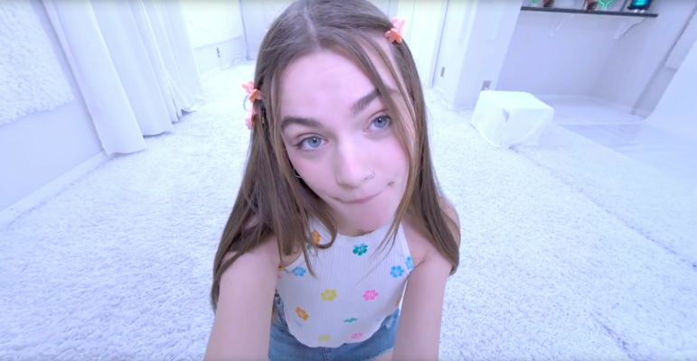 Juniper Ren Teen Striptease Sensation - Image 3