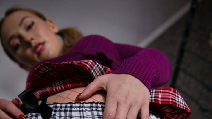 Jenny Wild's Flirty Upskirt Tease in 4K VR - Image 4