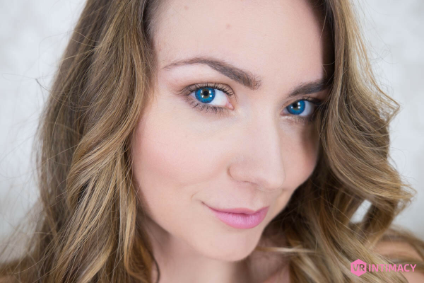 Victoria Puppy in Intimate VR Close-Up Thrill - Image 1