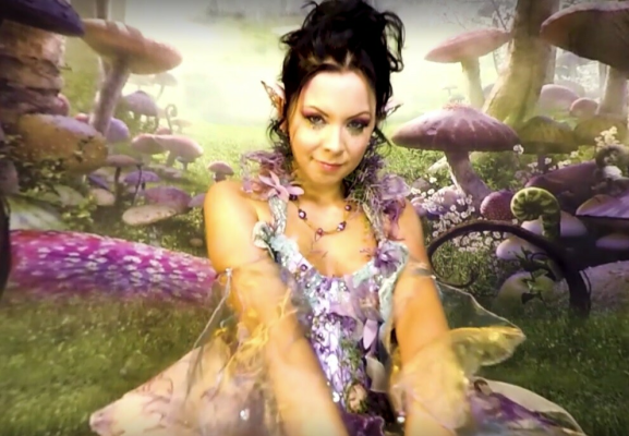 Julia Parker Sensual Solo in Stunning 4K - Image 1