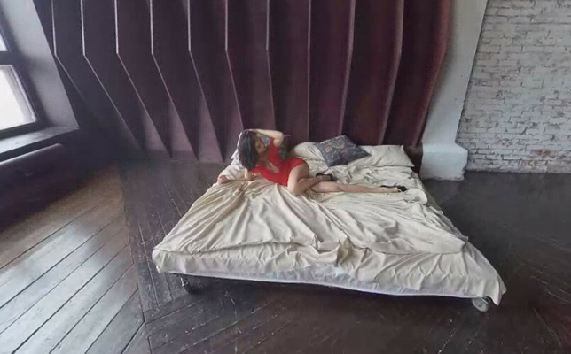 AshleyQ Erotic Tease in Stunning VR Mirror Play - Image 2