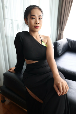 Thai Bargirl Ao in Exotic VR Shoot with Stranger - Image 9