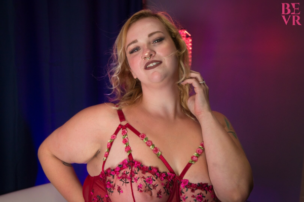 Lexii Lynn Shines in Gorgeous Solo Tease - Image 8