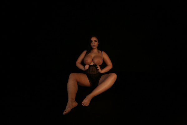 Noir - Sofia Lee II - Image 3