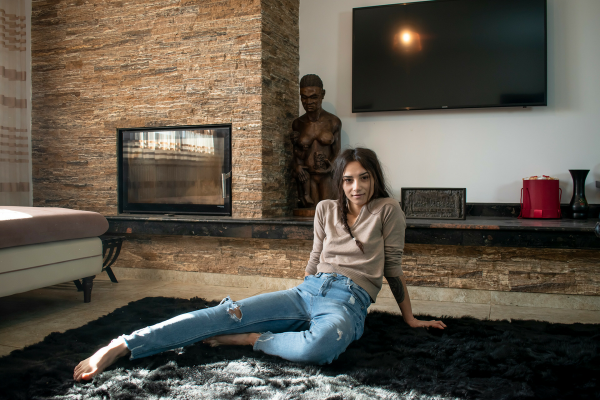 Zoe Foxxy - Small tits teen rips off her stockings to get fucked - Image 2