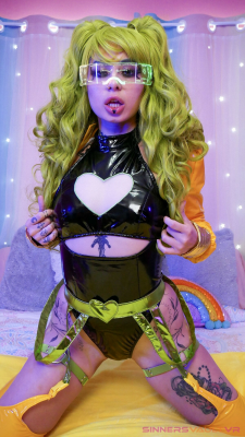 Xena Amor Solo Braindance VR Pleasure - Image 2