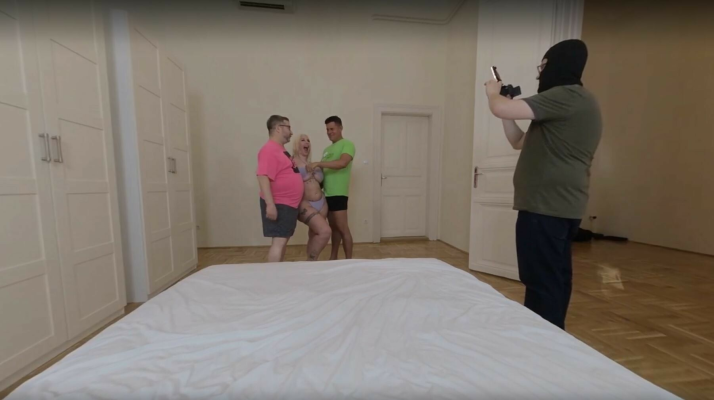 Porno Dan And Tad Pole Tag Team Kyra Hot - Image 1